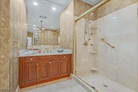 $975,000 | 71 Schindler Way, Fairfield, NJ 07004