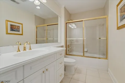 $975,000 | 71 Schindler Way, Fairfield, NJ 07004