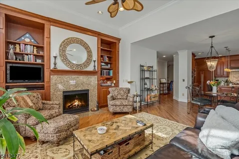 $975,000 | 71 Schindler Way, Fairfield, NJ 07004