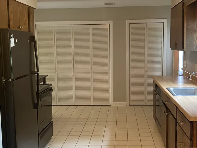 $3,600 | 161 Sleeping Giant Drive, Hamden, CT 06518