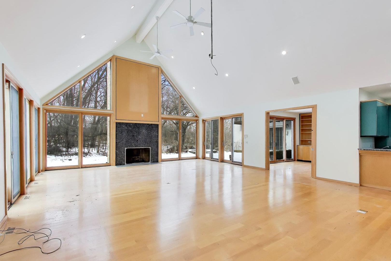 7716 Crystal Springs Road Crystal Lake, IL 60012 - Photo 15 of 85