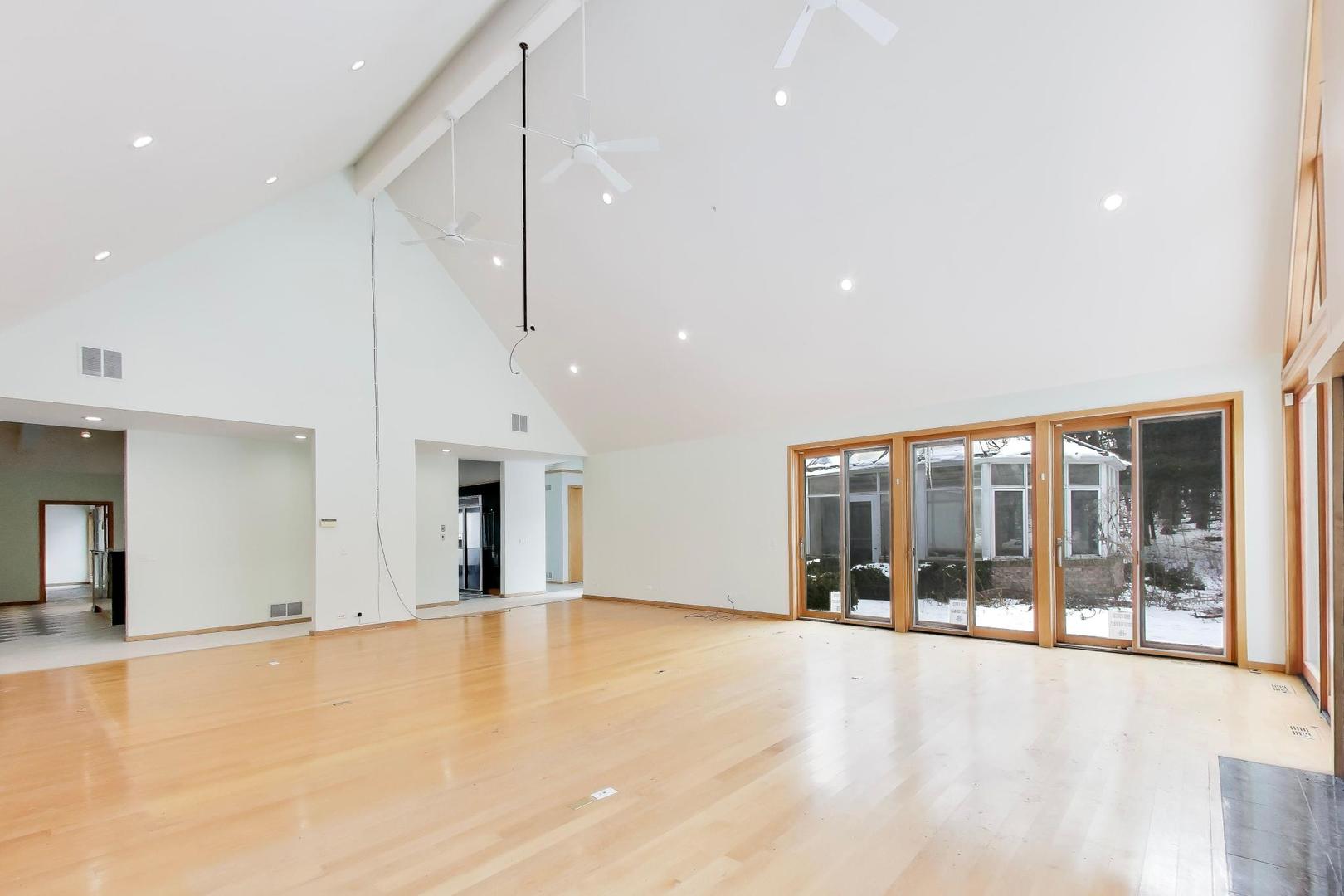 7716 Crystal Springs Road Crystal Lake, IL 60012 - Photo 16 of 85