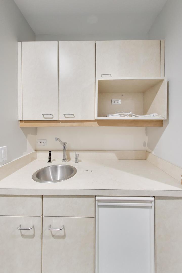 7716 Crystal Springs Road Crystal Lake, IL 60012 - Photo 41 of 85