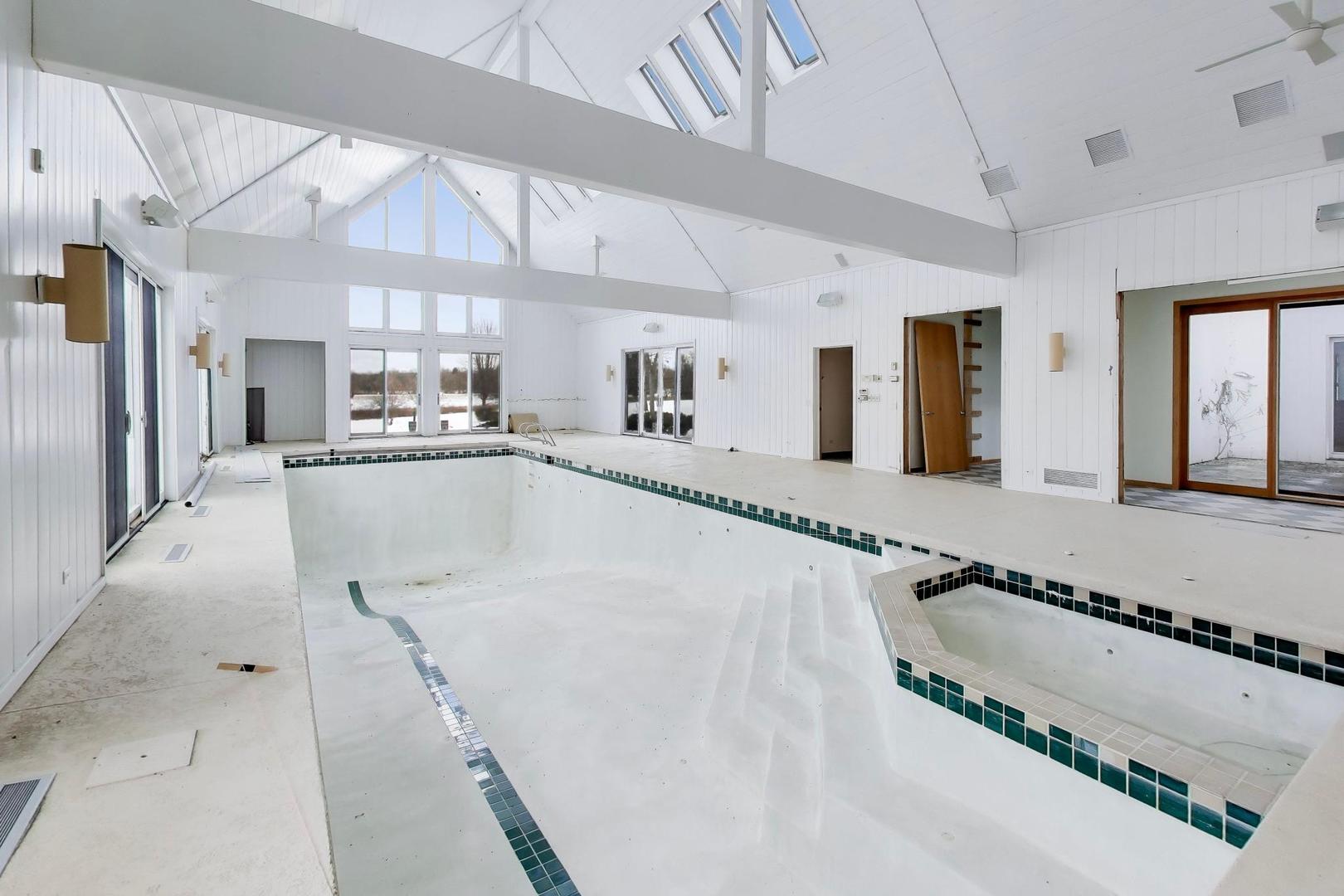 7716 Crystal Springs Road Crystal Lake, IL 60012 - Photo 42 of 85