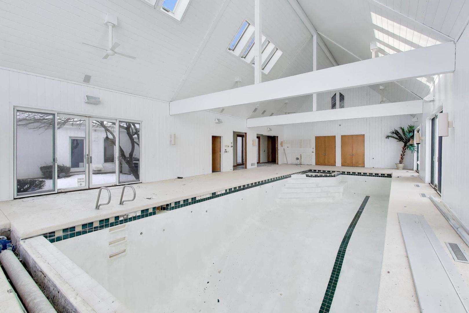 7716 Crystal Springs Road Crystal Lake, IL 60012 - Photo 43 of 85