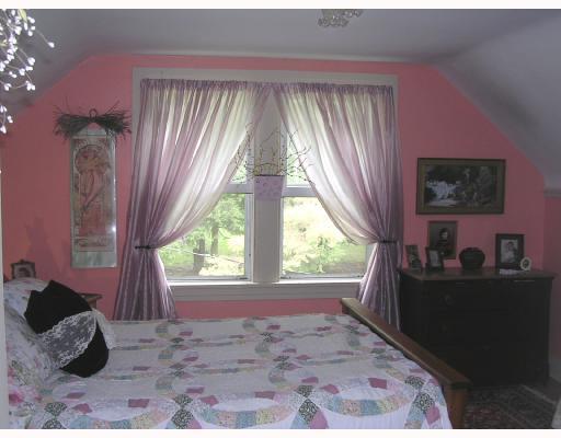 366 Old Plank Road Butler, PA 16002 - Photo 5 of 8 Master Bedroom. Current owner uses this attractive second floor bedroom as the Master.