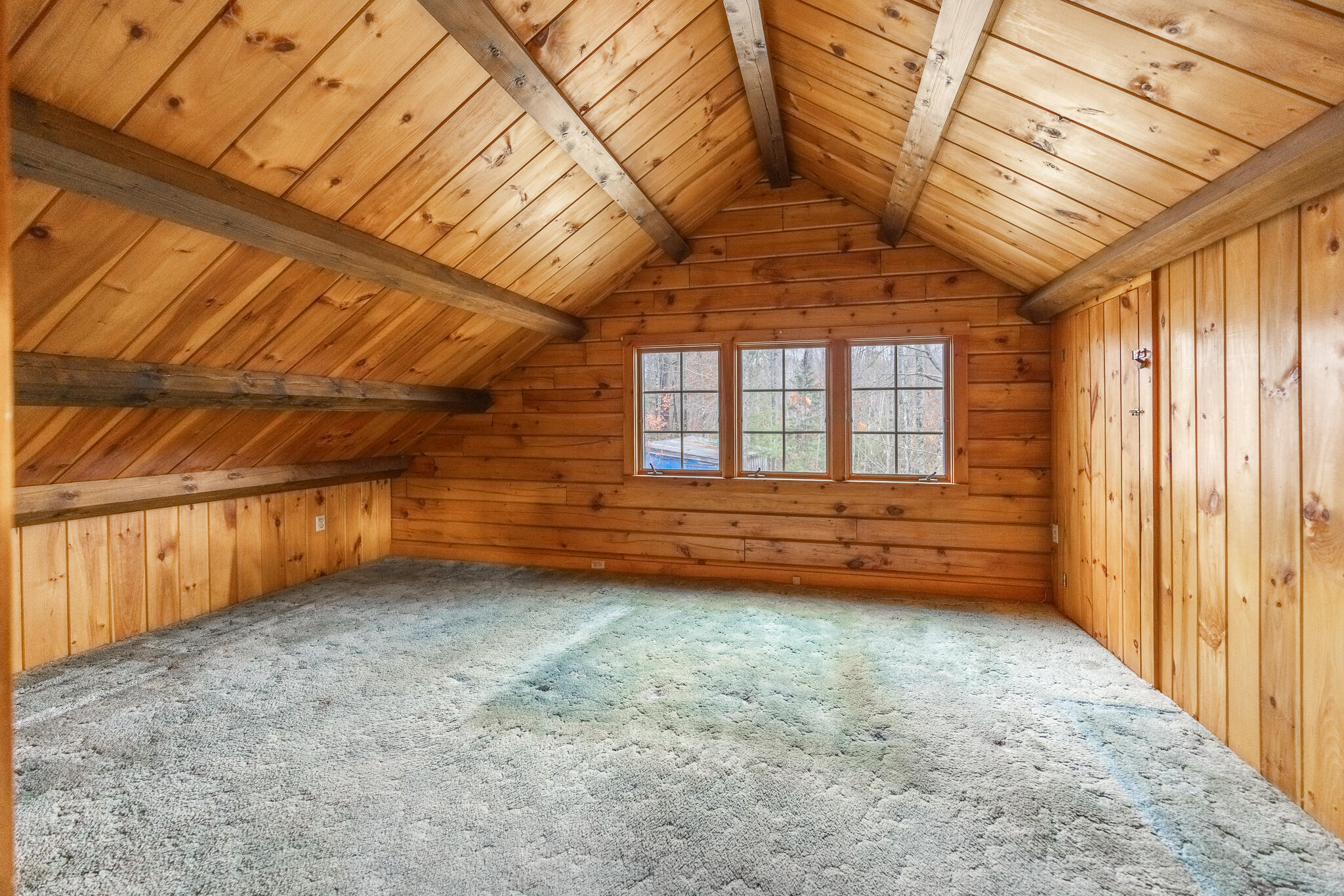 225 Annis Road Hermon, ME 04401 - Photo 45 of 48 Annis Rd Interiors-12