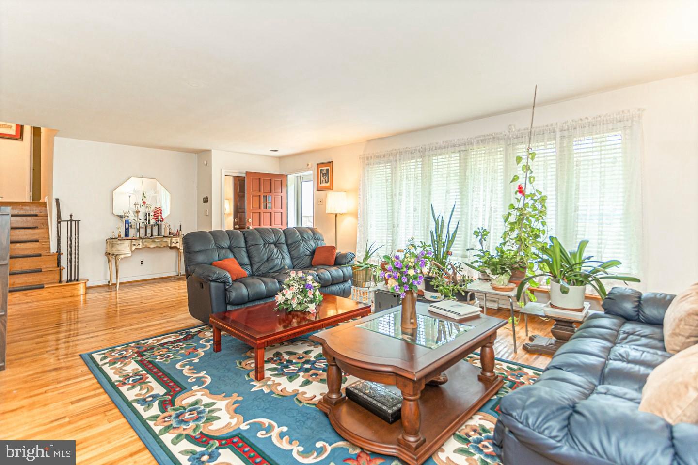 1210 Oliver Road Huntingdon Valley, PA 19006 - Photo 3 of 29