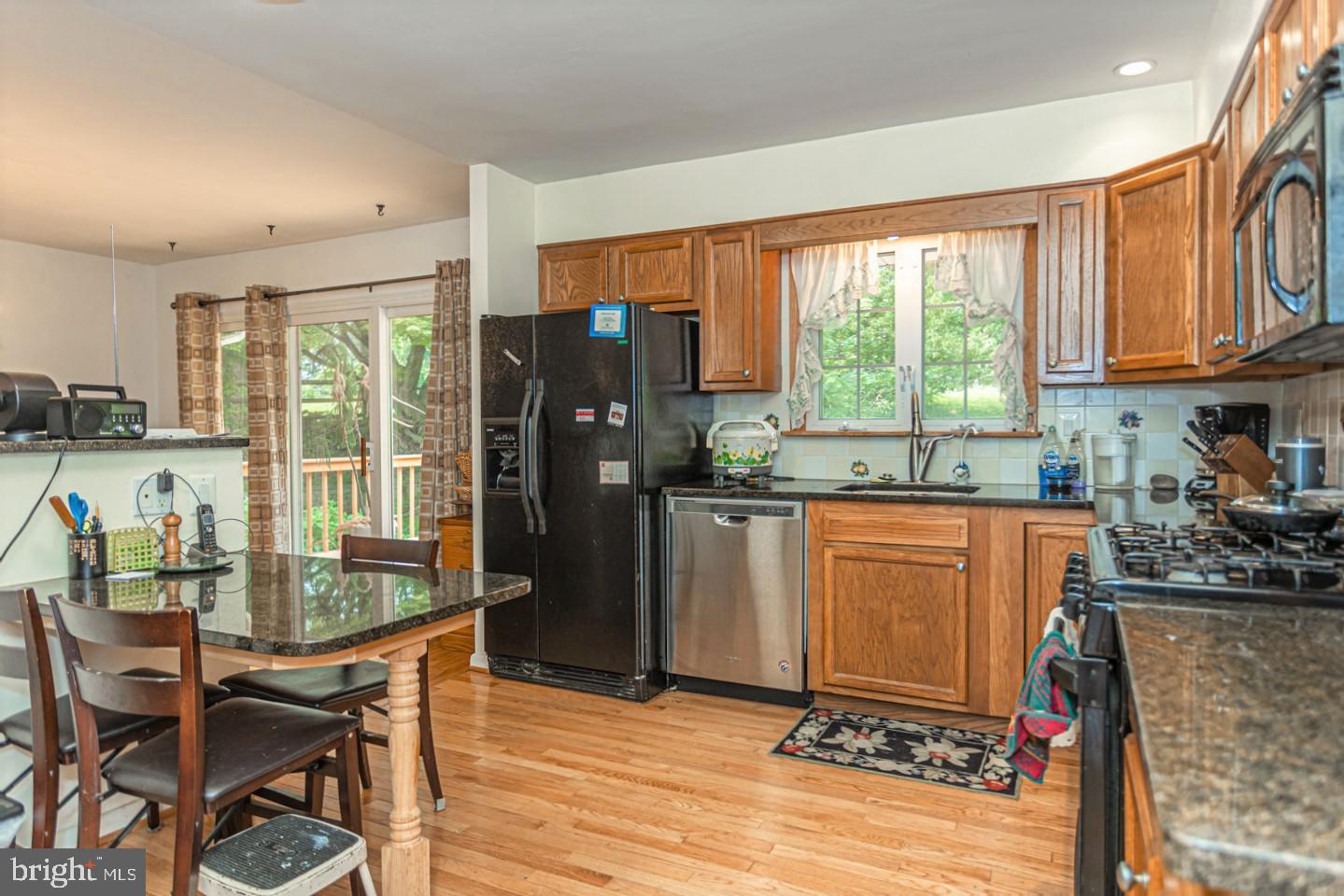 1210 Oliver Road Huntingdon Valley, PA 19006 - Photo 5 of 29