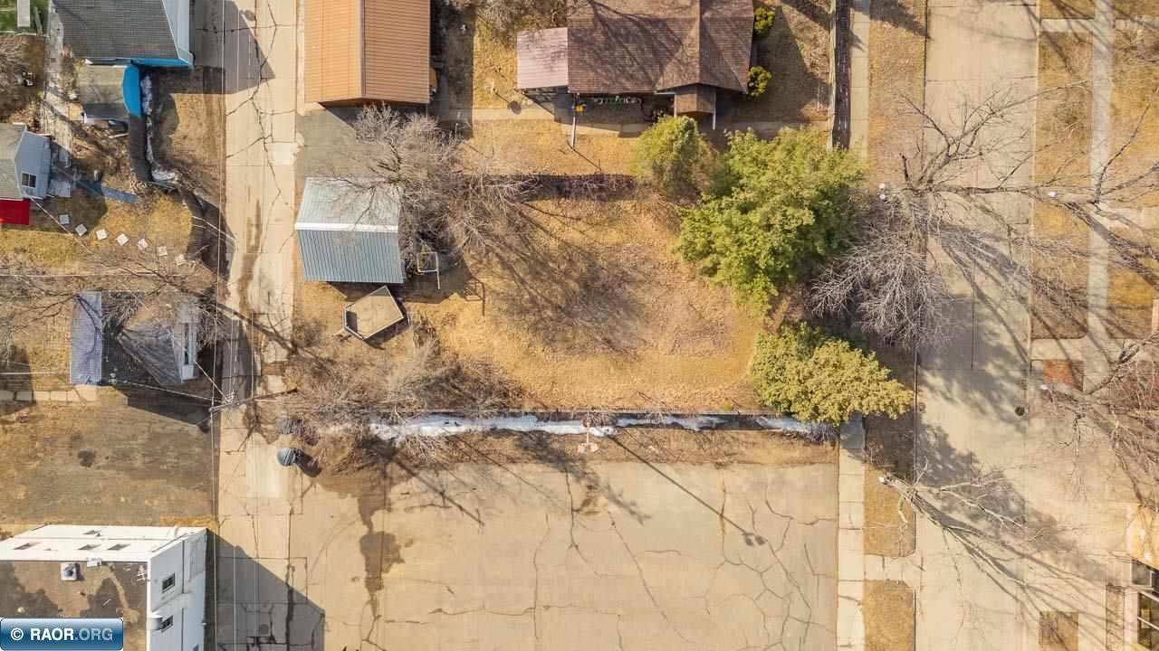 914 16th Street North Virginia, MN 55792 - Photo 12 of 17
