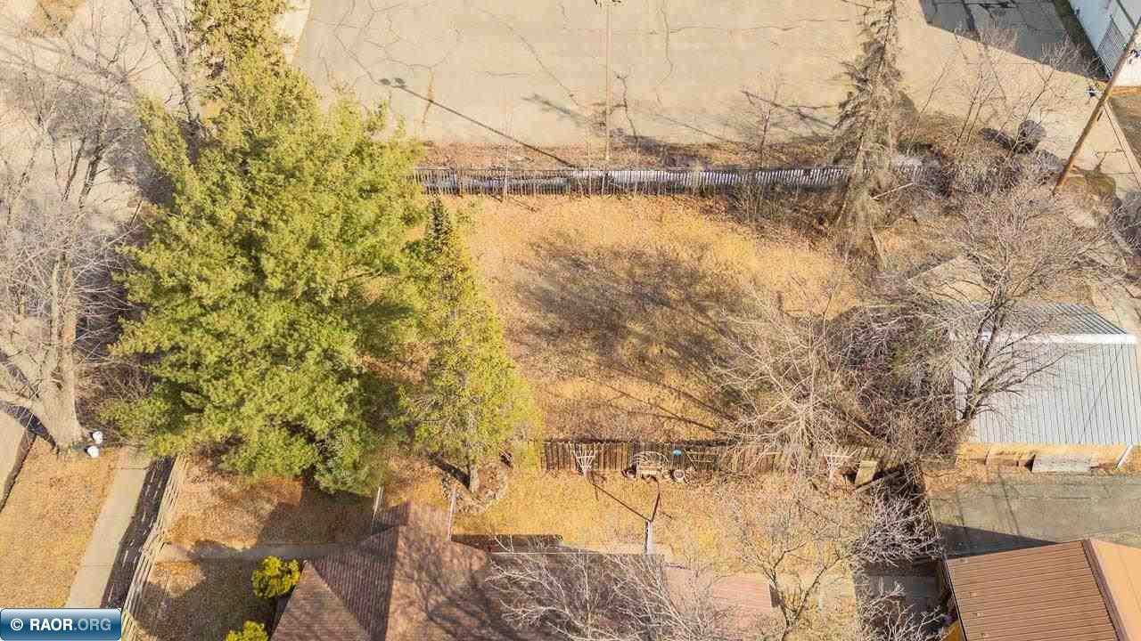 914 16th Street North Virginia, MN 55792 - Photo 14 of 17