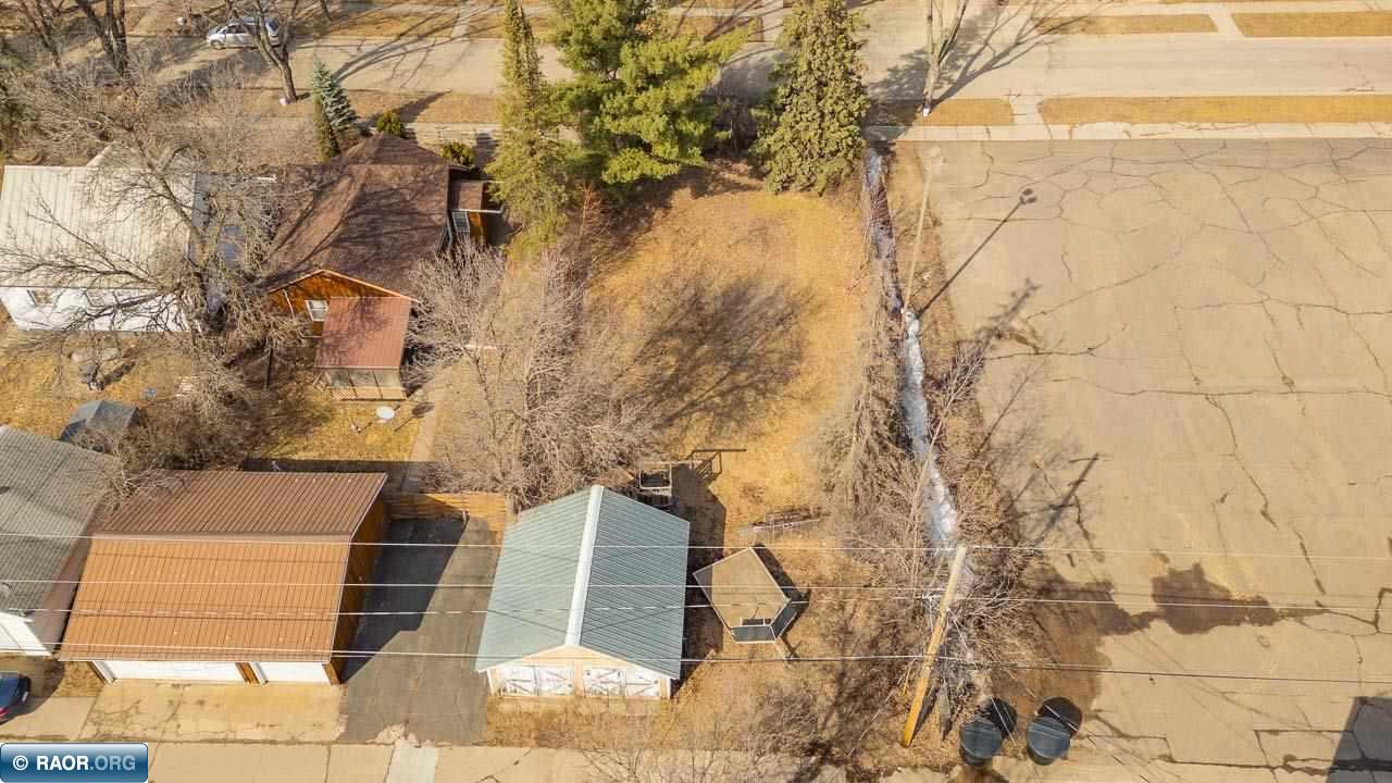 914 16th Street North Virginia, MN 55792 - Photo 15 of 17