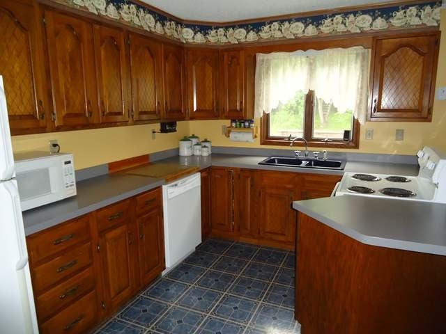 1753 Cole Hill Road Russell, PA 16345 - Photo 8 of 20 Gallery Image 8