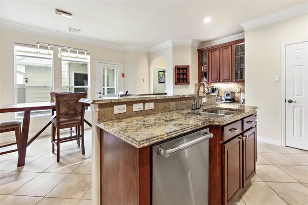 $2,600 | 15 Crocus Petal Street, The Woodlands, TX 77382