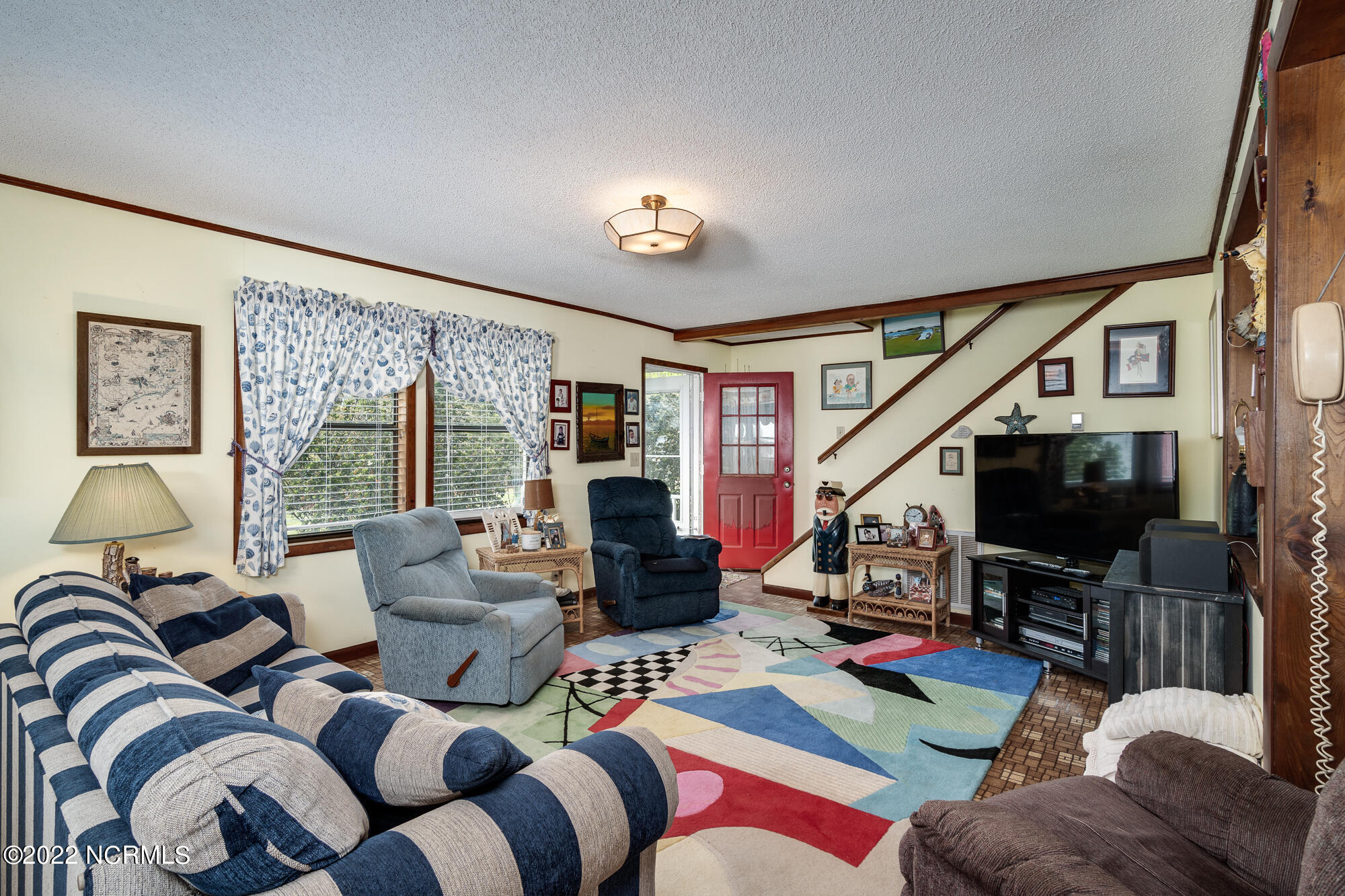 216 Peninsula Manor Road Hubert, NC 28539 - Photo 22 of 54 Living room