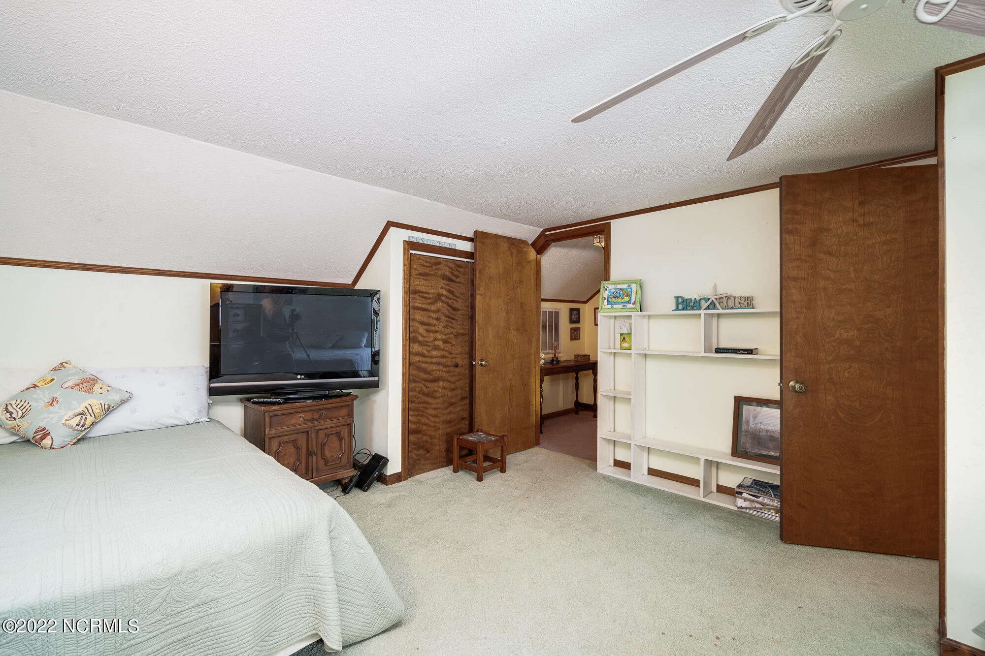216 Peninsula Manor Road Hubert, NC 28539 - Photo 26 of 54 Second floor bedroom #1