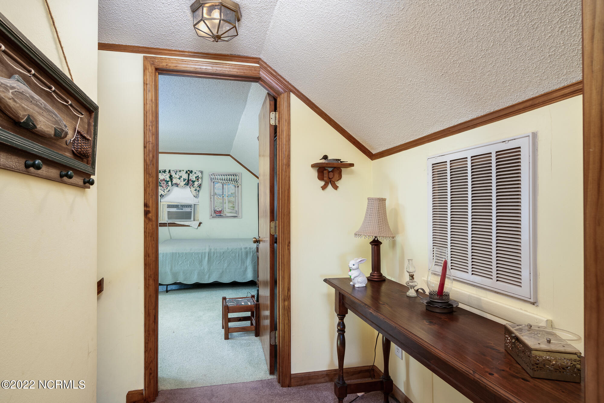 216 Peninsula Manor Road Hubert, NC 28539 - Photo 30 of 54 Upstairs hall