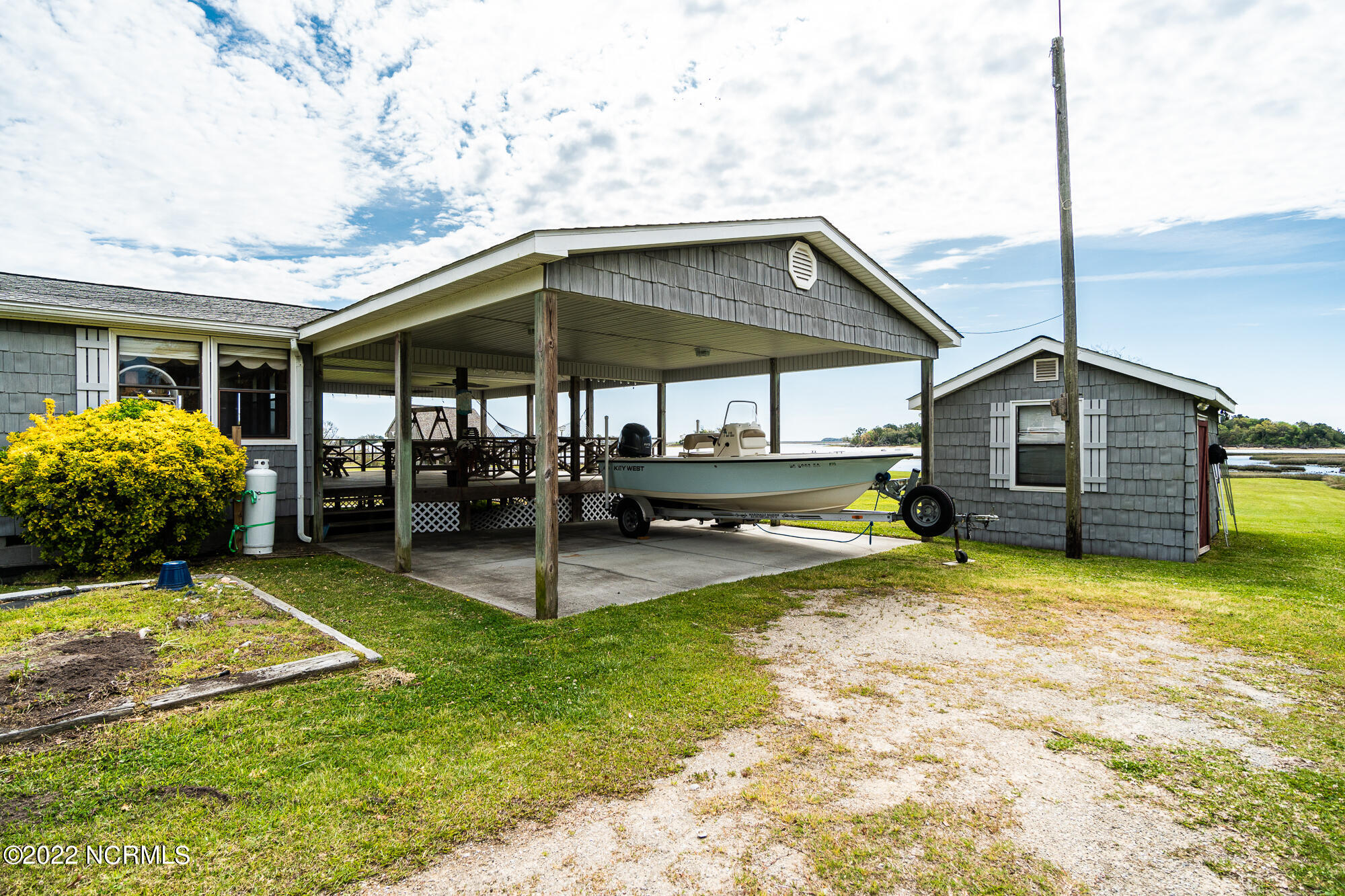 216 Peninsula Manor Road Hubert, NC 28539 - Photo 31 of 54 Carport