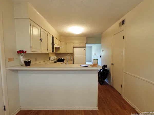 $1,100 | 622 Chauncey Drive, Unit 2, San Antonio, TX 78216