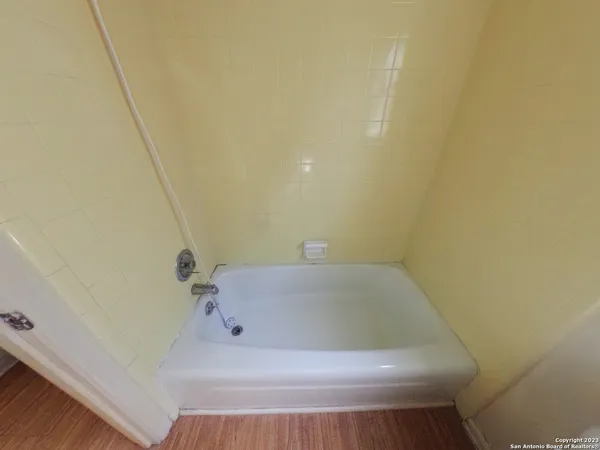 $1,100 | 622 Chauncey Drive, Unit 2, San Antonio, TX 78216