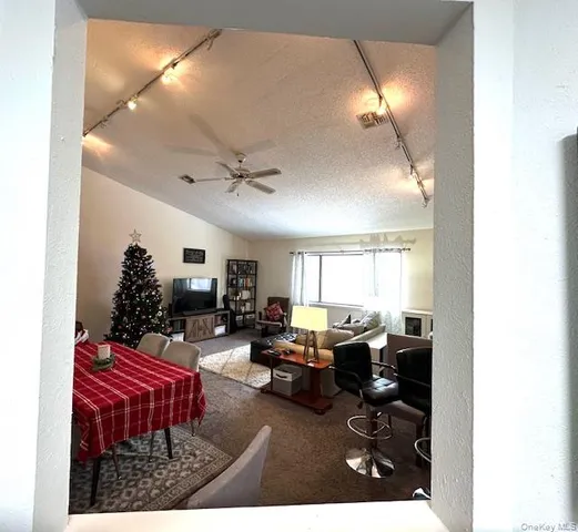 $250,000 | 4204 Fox Lane, Unit 11B, Poughkeepsie, NY 12603