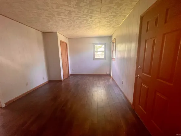 $2,700 | 1822 East 2nd Street, Bloomington, IN 47401