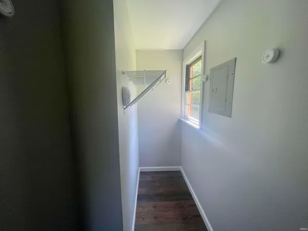 $2,700 | 1822 East 2nd Street, Bloomington, IN 47401