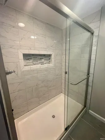 $2,700 | 1822 East 2nd Street, Bloomington, IN 47401