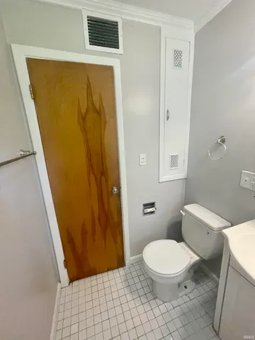 $3,000 | 1822 East 2nd Street, Bloomington, IN 47401