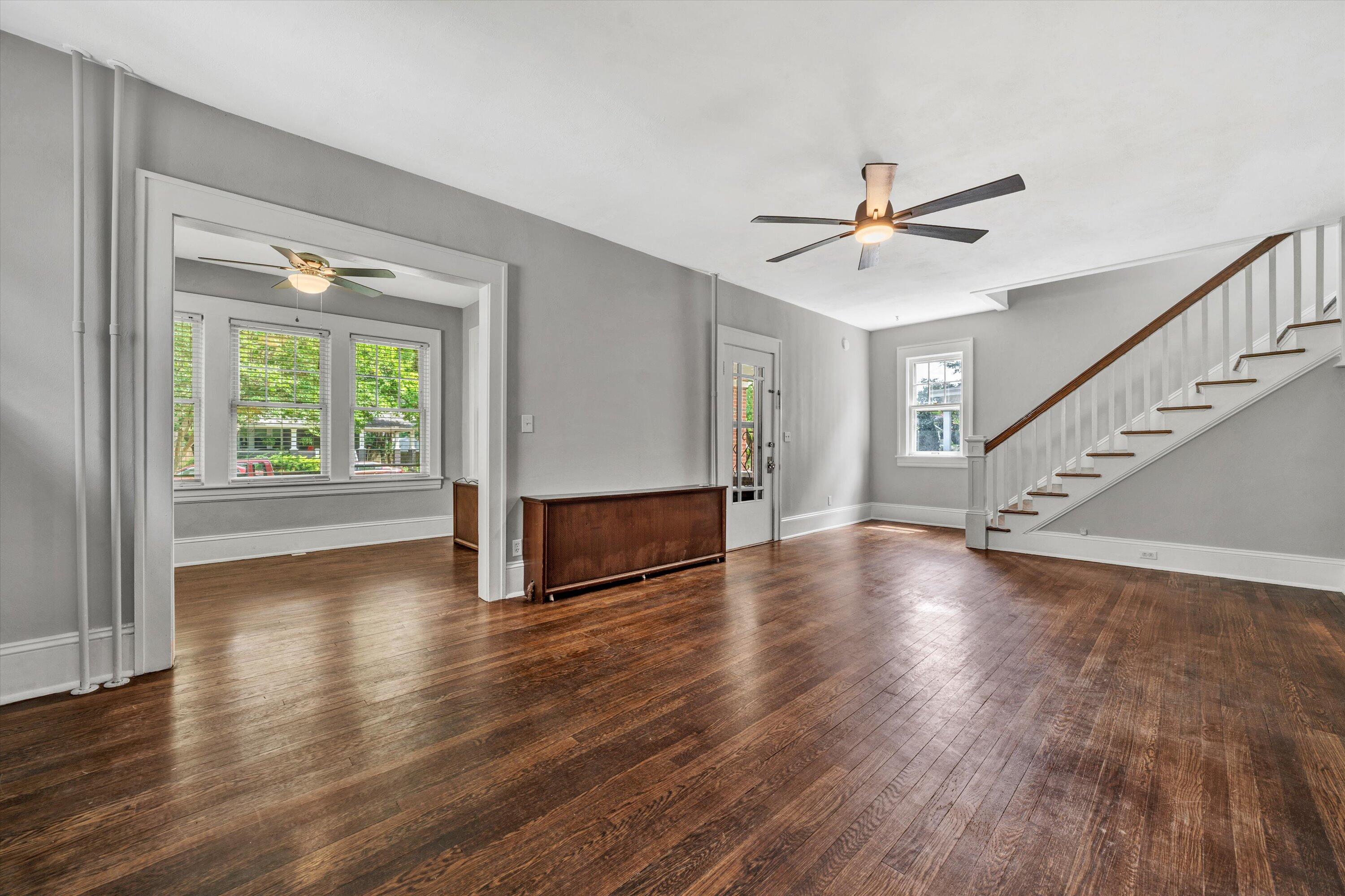 1833 Avon Road Southwest Roanoke, VA 24015 - Photo 5 of 41 06-071820240046