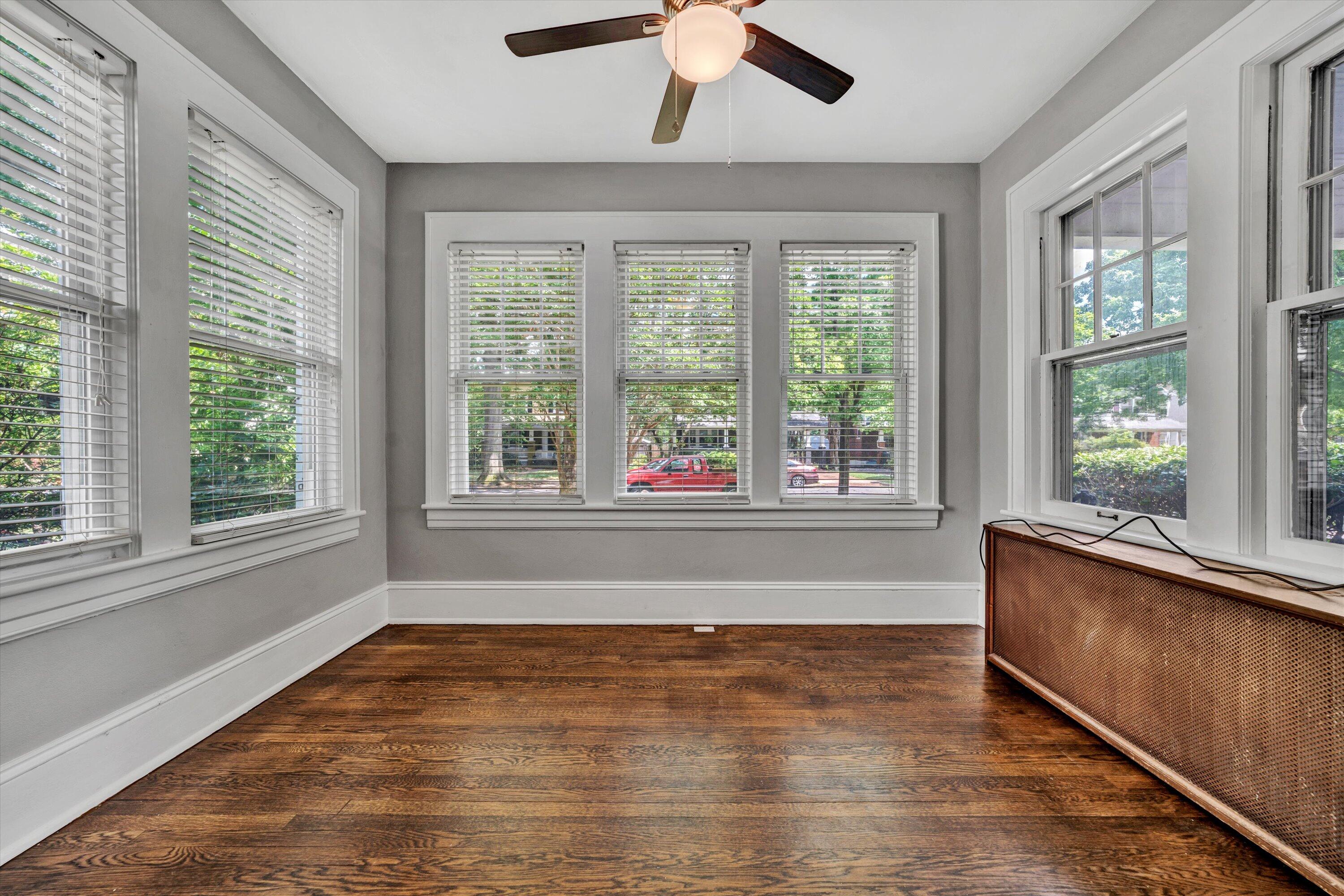 1833 Avon Road Southwest Roanoke, VA 24015 - Photo 7 of 41 08-071820240047