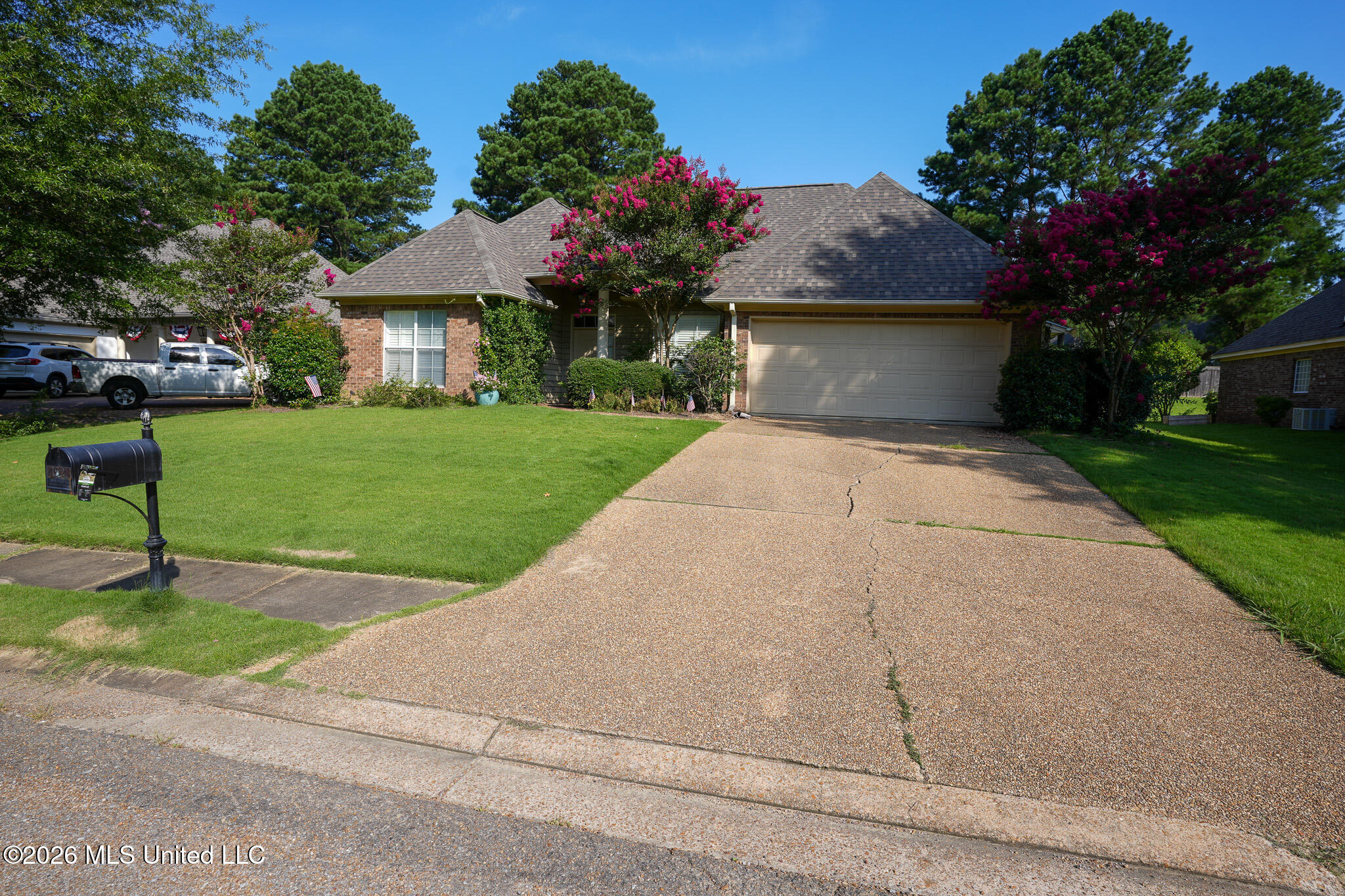 152 Seville Way Madison, MS 39110 - Photo 2 of 33 DSC04669