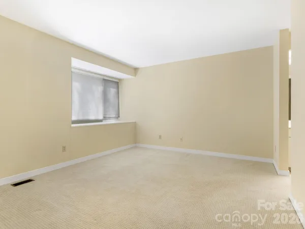 $450,000 | 6516 Bentridge Drive, Charlotte, NC 28226