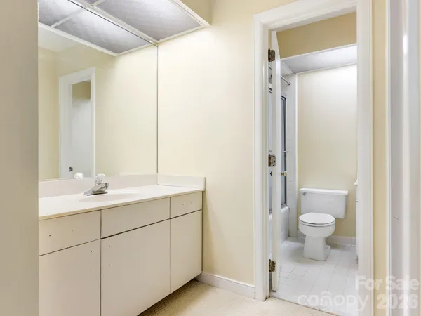 $450,000 | 6516 Bentridge Drive, Charlotte, NC 28226