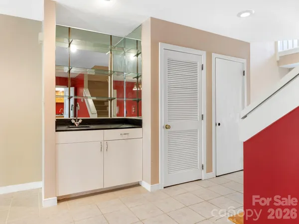 $450,000 | 6516 Bentridge Drive, Charlotte, NC 28226