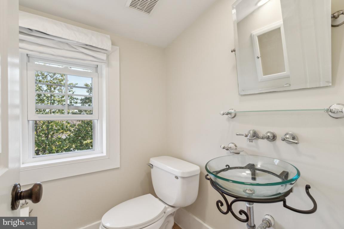 2028 Oranda Road Strasburg, VA 22657 - Photo 20 of 44