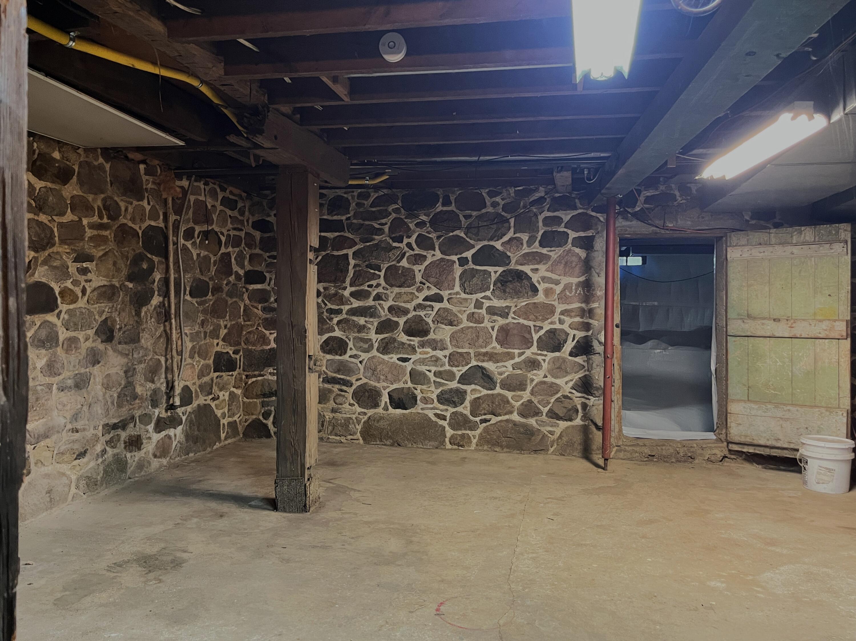 2201 Swarthout Road Pinckney, MI 48169 - Photo 18 of 34 Swarthout 2201 33