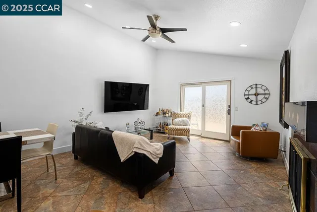 $659,000 | 640 Elsa Drive, Santa Rosa, CA 95407