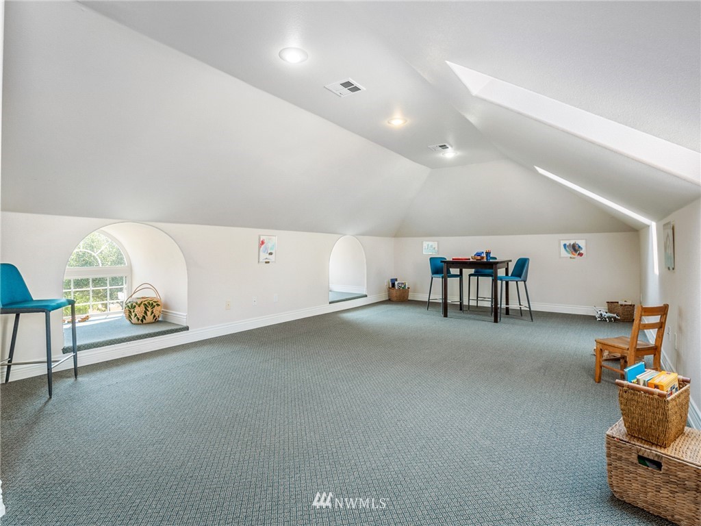 2599 Seminary Hill Road Centralia, WA 98531 - Photo 16 of 29 a living room with furniture and a table