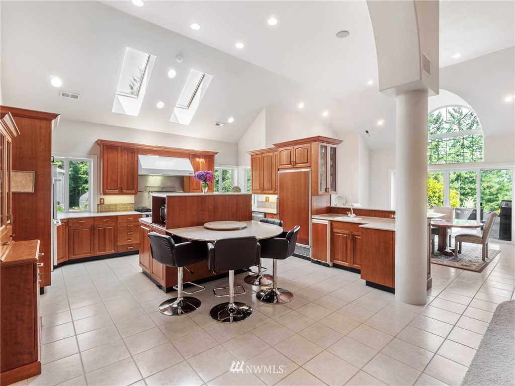 2599 Seminary Hill Road Centralia, WA 98531 - Photo 7 of 29