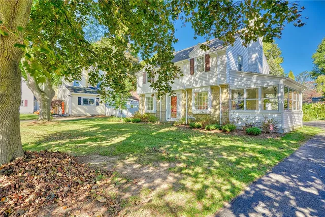 $315,000 | 248 Chestnut Hill Drive, Irondequoit, NY 14617