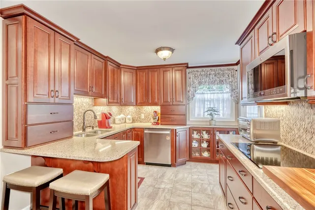 $315,000 | 248 Chestnut Hill Drive, Irondequoit, NY 14617