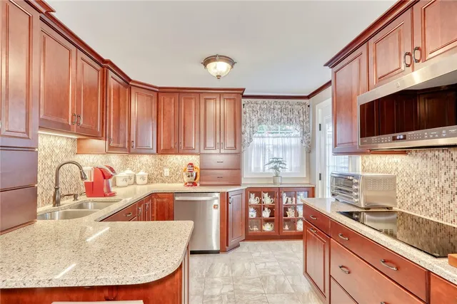 $315,000 | 248 Chestnut Hill Drive, Irondequoit, NY 14617