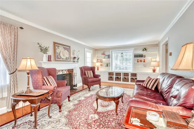 $315,000 | 248 Chestnut Hill Drive, Irondequoit, NY 14617