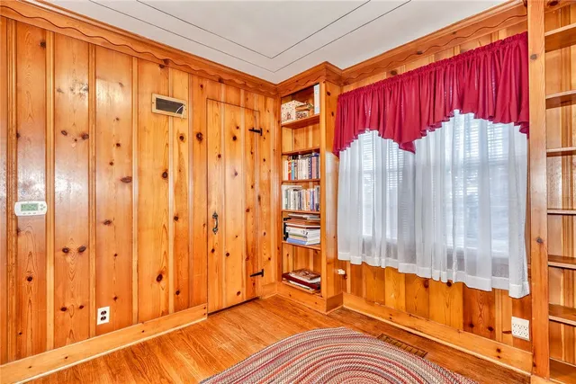 $315,000 | 248 Chestnut Hill Drive, Irondequoit, NY 14617