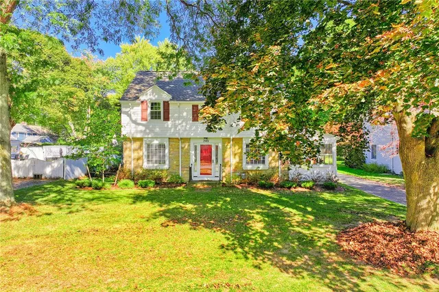 $315,000 | 248 Chestnut Hill Drive, Irondequoit, NY 14617