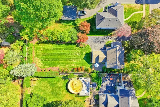 $315,000 | 248 Chestnut Hill Drive, Irondequoit, NY 14617