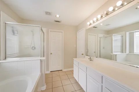 $259,999 | 408 Mystic Glen Loop, Kingwood, TX 77339