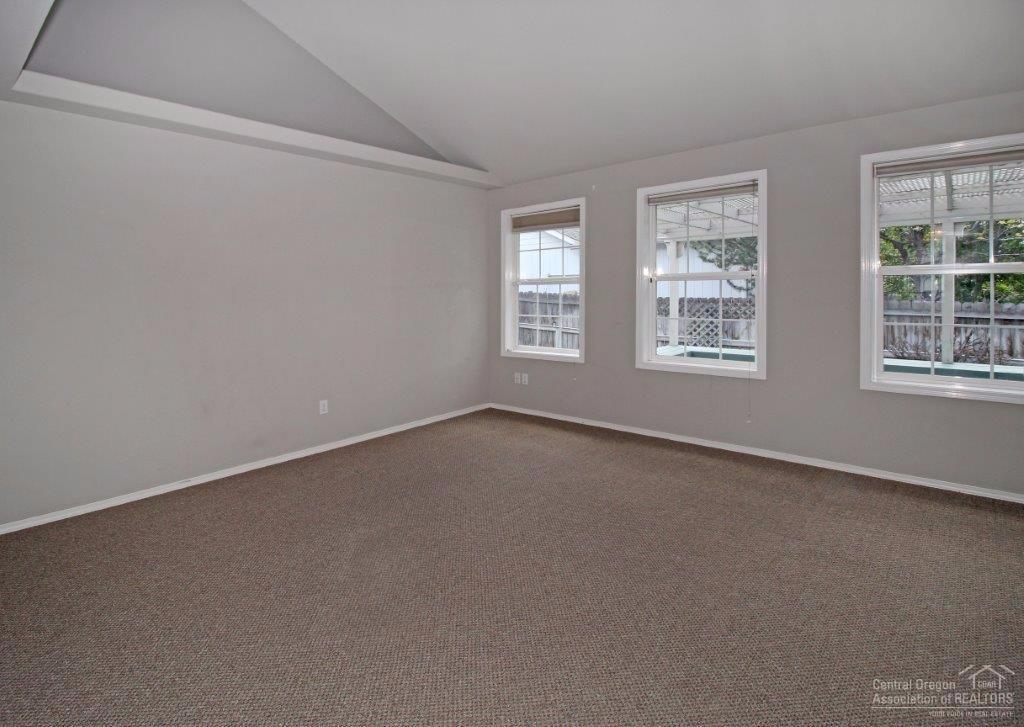 1715 Southeast Virginia Road Bend, OR 97702 - Photo 9 of 24 Additional Photo