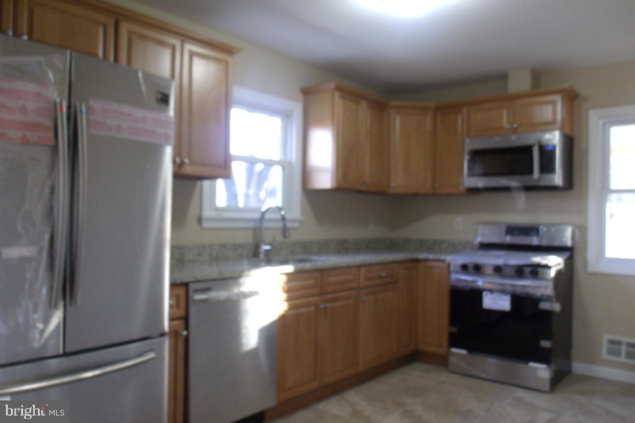 884 Woodlane Road Mount Holly, NJ 08060 - Photo 11 of 27 Gallery Image 11